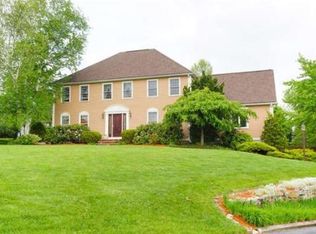 2 Garfield Dr, Westborough, MA 01581