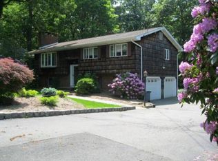 53 New Jersey Ave, Lake Hopatcong, NJ 07849