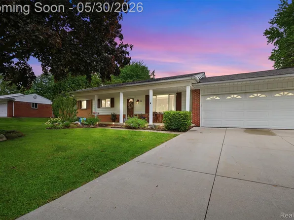 184 Carter Dr, Troy, MI 48098