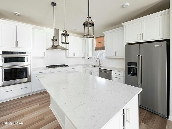 5th image of 3611 Fordham Park Dr