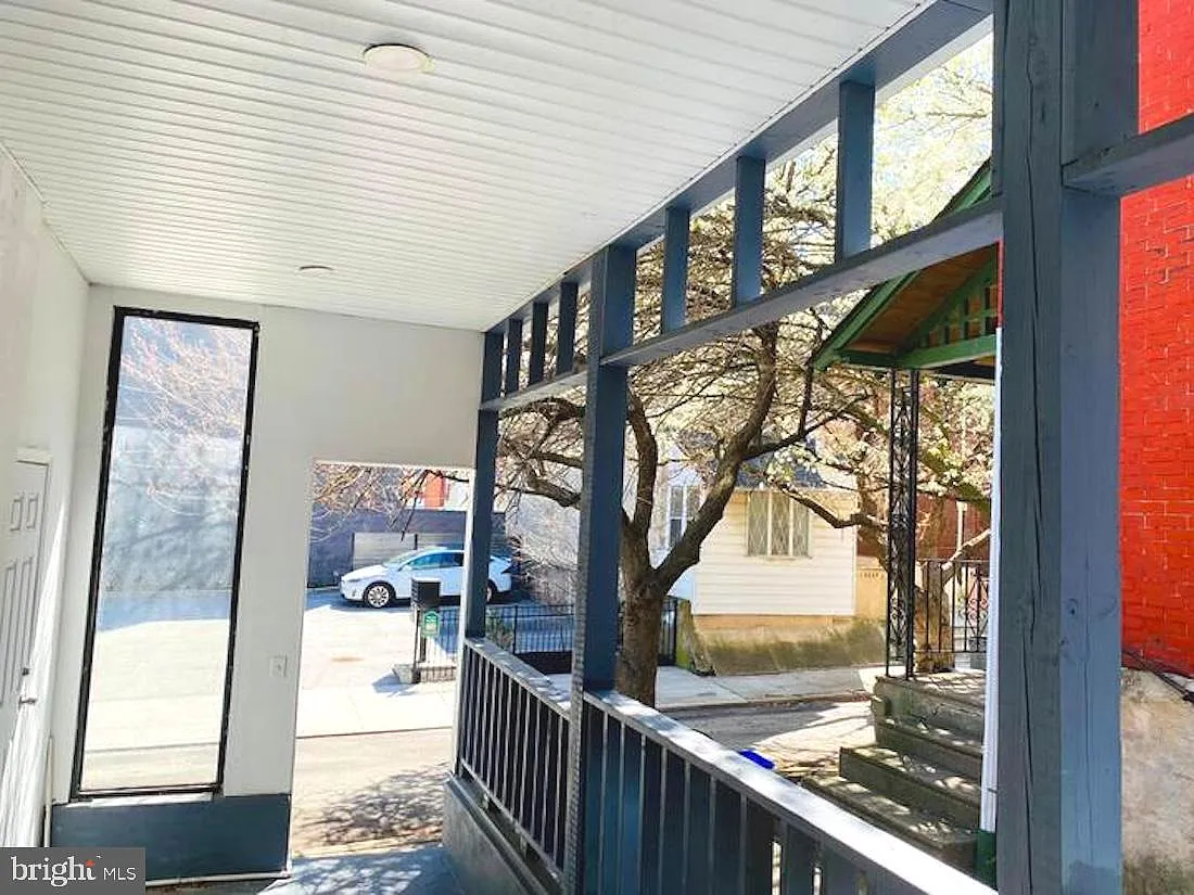 8 bed, 2092 sqft, $4,200 — Photo 4