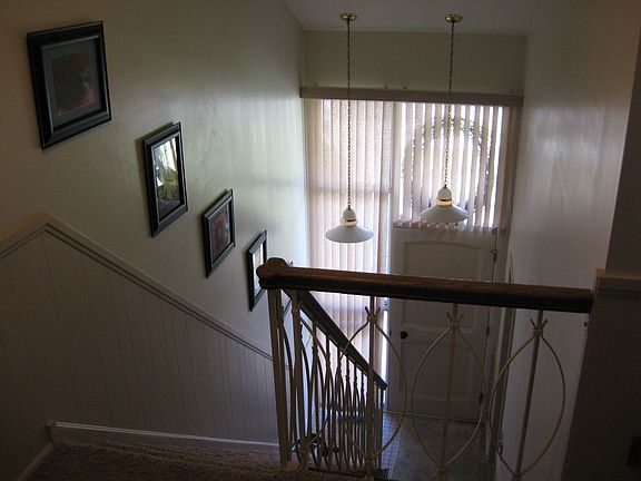 Front 2-Story Foyer