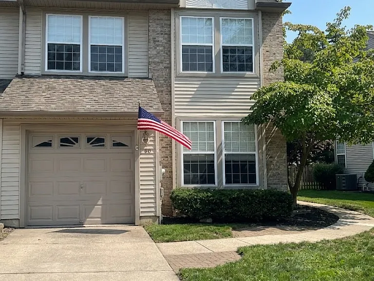60 Smokey Run Dr — Photo 1