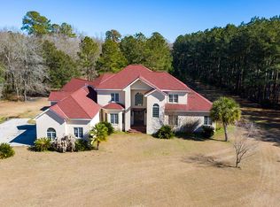 6571 Raccoon Rd, Manning, SC 29102