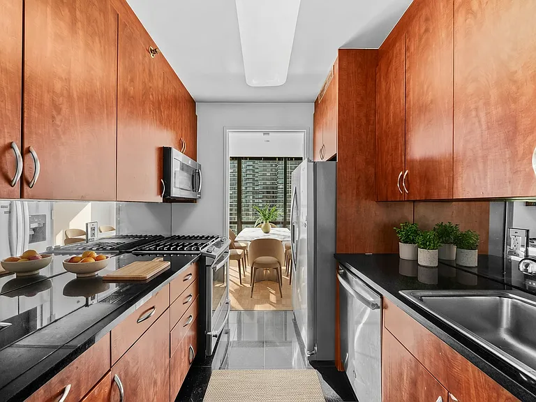 420 E 61st St #34E — Photo 5