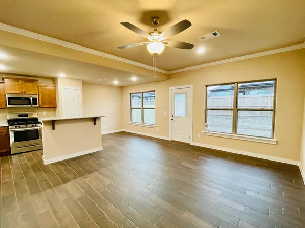 431 Rama St, Centerton, AR 72719