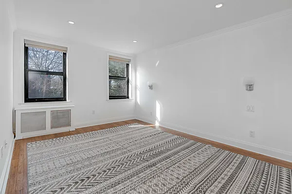 Rented by Modern Spaces | media 8