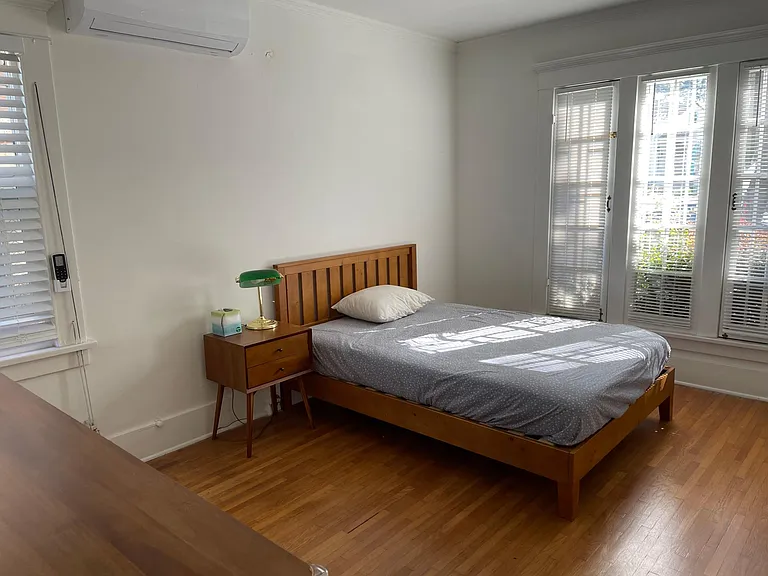 417 N Windsor Blvd — Photo 7
