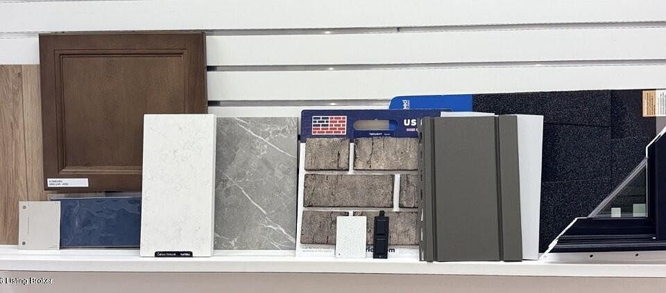 2nd image of 8300 Gateway Run Rd