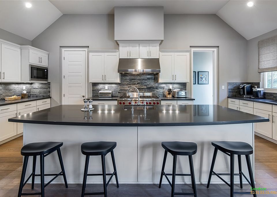 2nd image of 1516 Halia Ct