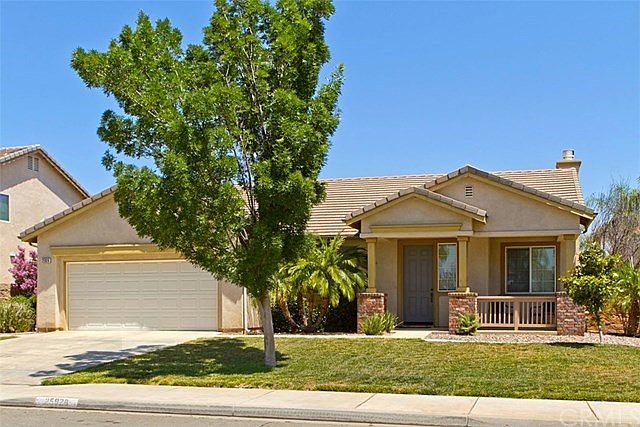 1st image of 25928 Boulder Rock Pl
