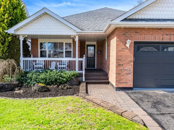 58 Dairy Dr, Halton Hills, ON L7J 2Y1