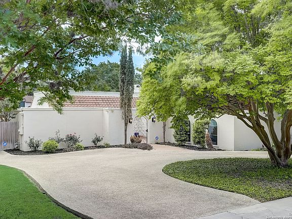 2nd image of 3514 Twisted Oaks