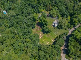 32 Kettle Creek Rd, Weston, CT 06883