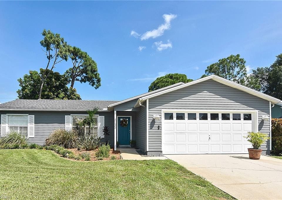 1st image of 9135 Cypress Dr S