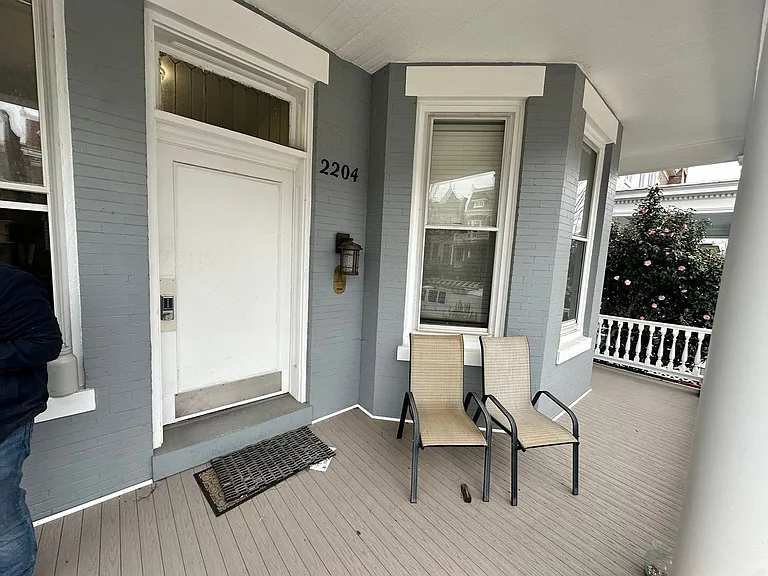 2204 W Grace St #1A — Photo 3