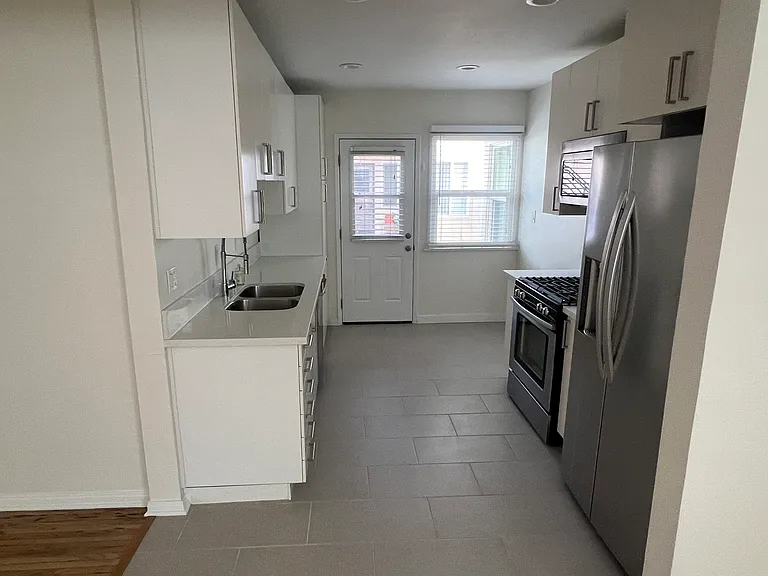 3949 Tilden Ave — Photo 6