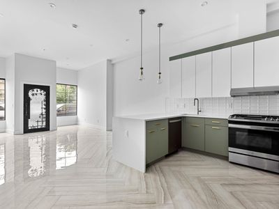 322 3rd St APT 1, Jersey City, NJ, 07302