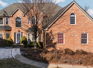 3867 Lake Pointe Ln, Ann Arbor, MI 48108