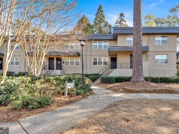 284 Lakemoore Dr NE #E, Atlanta, GA 30342