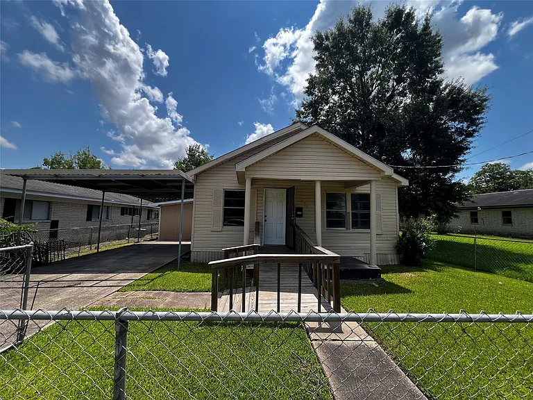 3785 Goliad St — Photo 1
