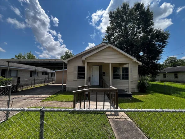 3785 Goliad St, Beaumont, TX 77705