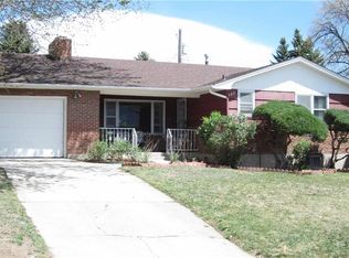 901 Panorama Dr, Colorado Springs, CO 80904