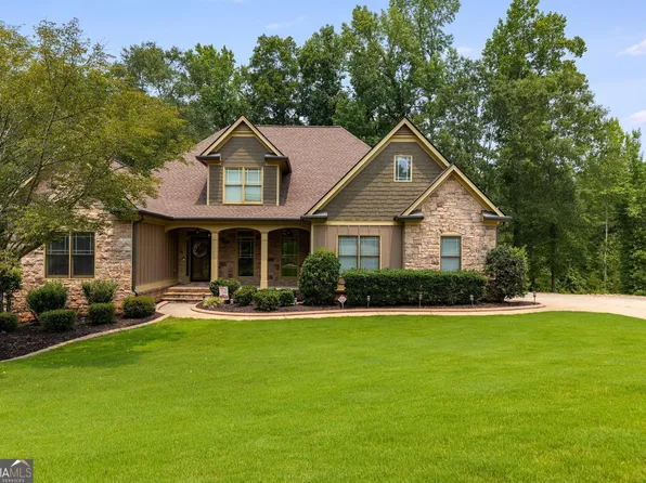 7281 Bluewater Ln, Douglasville, GA 30135