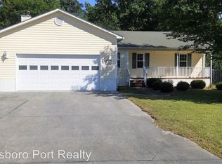 122 Stoney Creek Dr, Jacksonville, NC 28540
