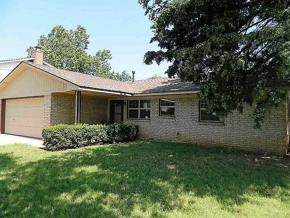 2nd image of 6725 NW Compass Dr