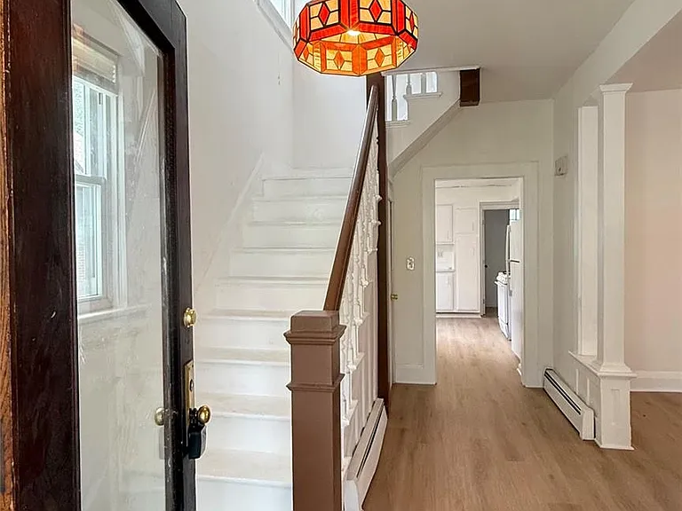 112 Murray Ave — Photo 5