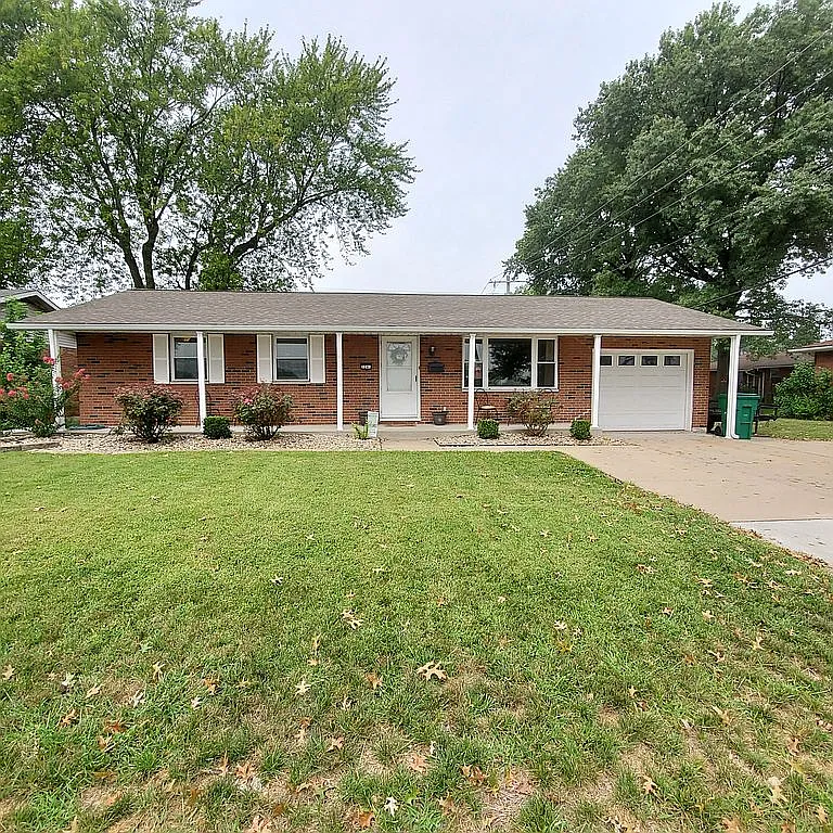 3241 Fehling Rd photo 1