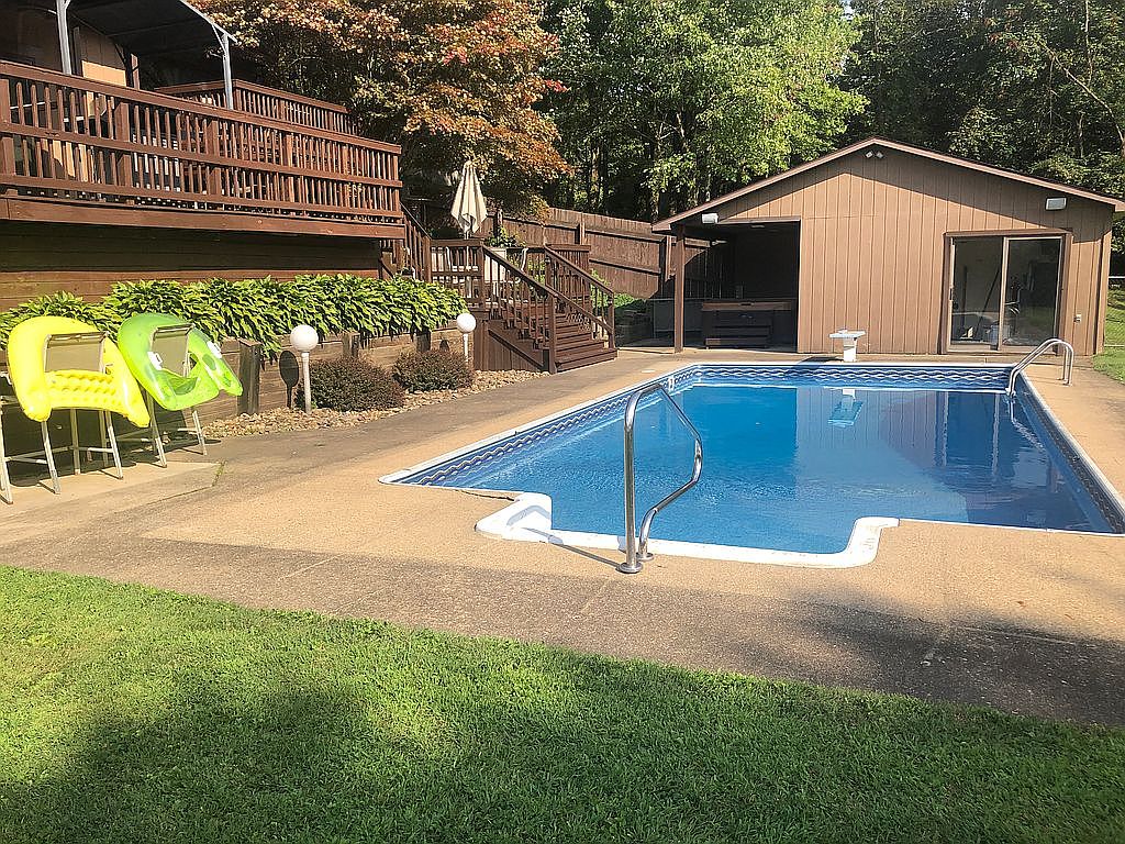 1460 Homestead Dr, East Liverpool, OH 43920 Zillow