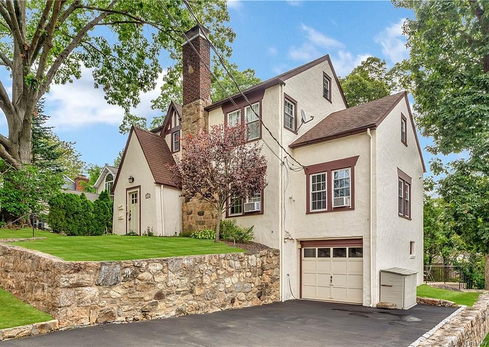 1st image of 1417 Stoneybrook Ave
