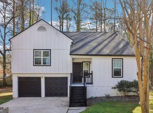 105 Running Bear Trl, Fayetteville, GA