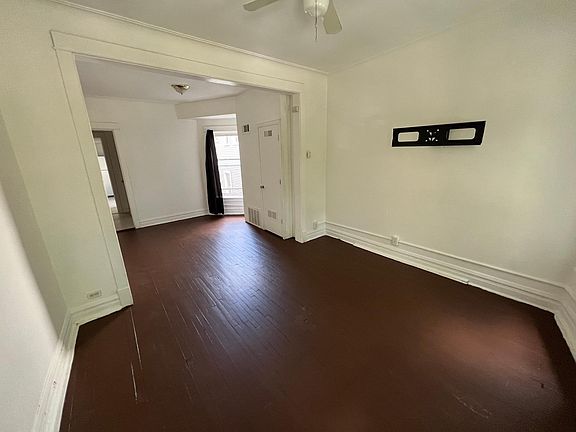 2nd image of 3860 N Saint Louis Ave #2