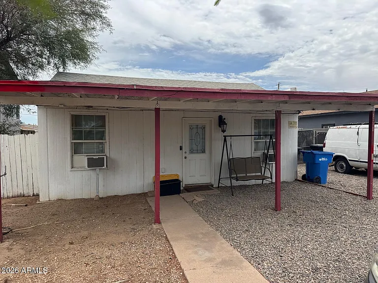 1711 S 28th Dr — Photo 11