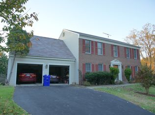 15504 Windsor Manor Ln, Rockville, MD 20853