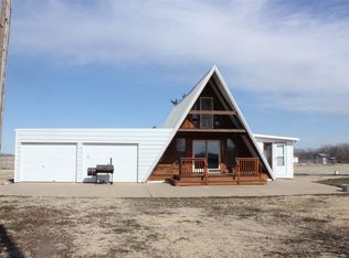 7211 E Antler Rd, Pretty Prairie, KS 67570