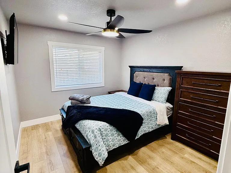 829 Cambridge Dr — Photo 9