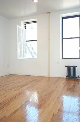 Rented by Tower Brokerage | media 25