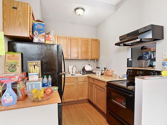 4th image of 3509 Bryant Ave S Unit 1