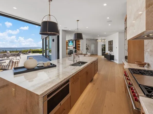 5875 La Jolla Mesa Dr, La Jolla, CA 92037