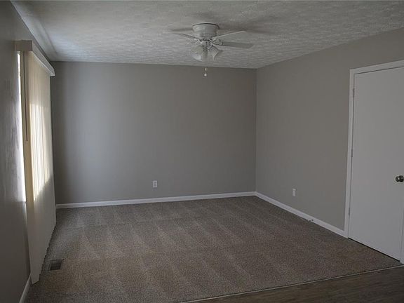 3rd image of 8915 W Jackson St