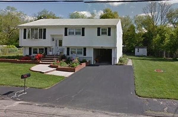 1st image of 22 Karen Dr