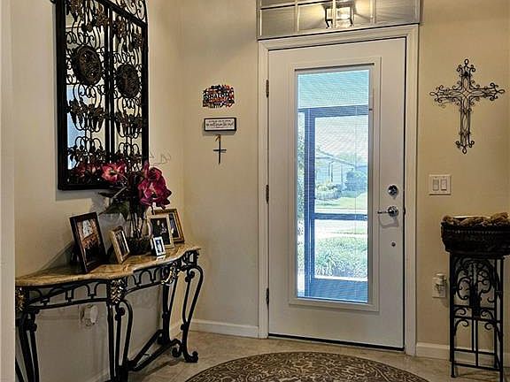 5th image of 4555 Lamaida LN