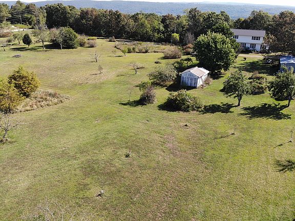 2nd image of 1041 Campbell Rd