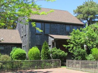 4 Goldfinch Dr #A, Nantucket, MA 02554