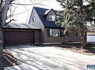 4509 E Oak St, Sioux Falls, SD 57103