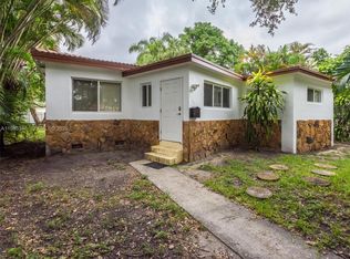 6300 NW 41st St, Virginia Gardens, FL 33166